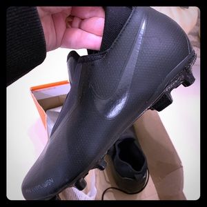 Jr. Phantom VSN Academy Cleats